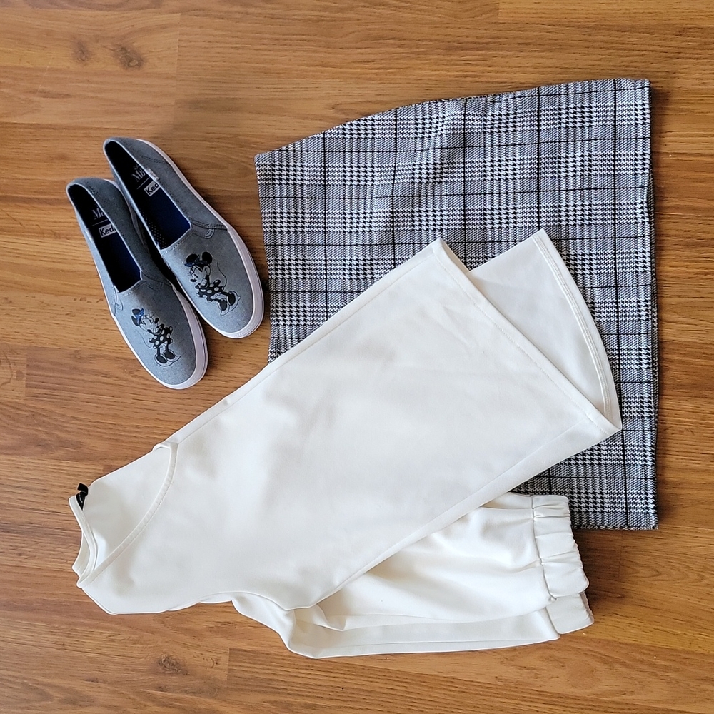 3/ $15 Divided by H&M  mini skirt
